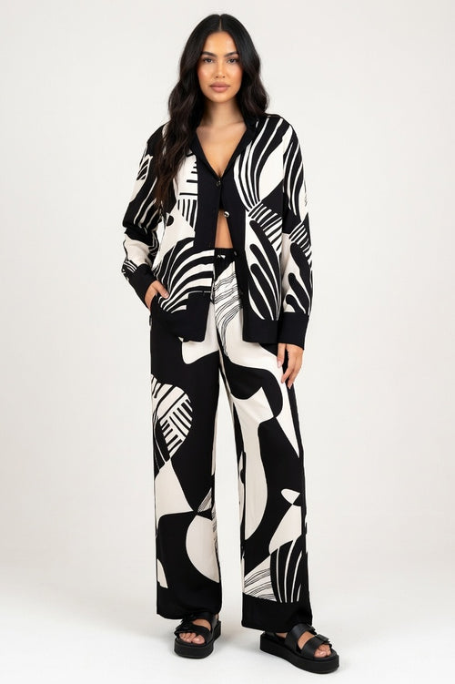 Graffiti Print Blazer Set — As Pictured